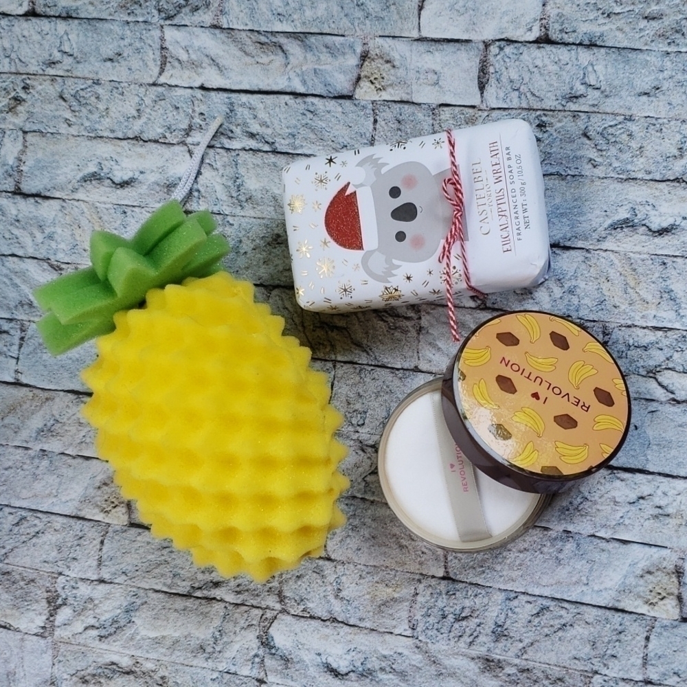 𝅺3 pcs. Bundle  New.